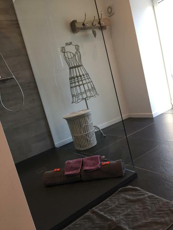 La Maison Du Lac Spa Luaran gambar